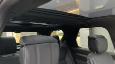 Land Rover Discovery 3.0 D300 Dynamic HSE 5dr Auto Diesel Station Wagon